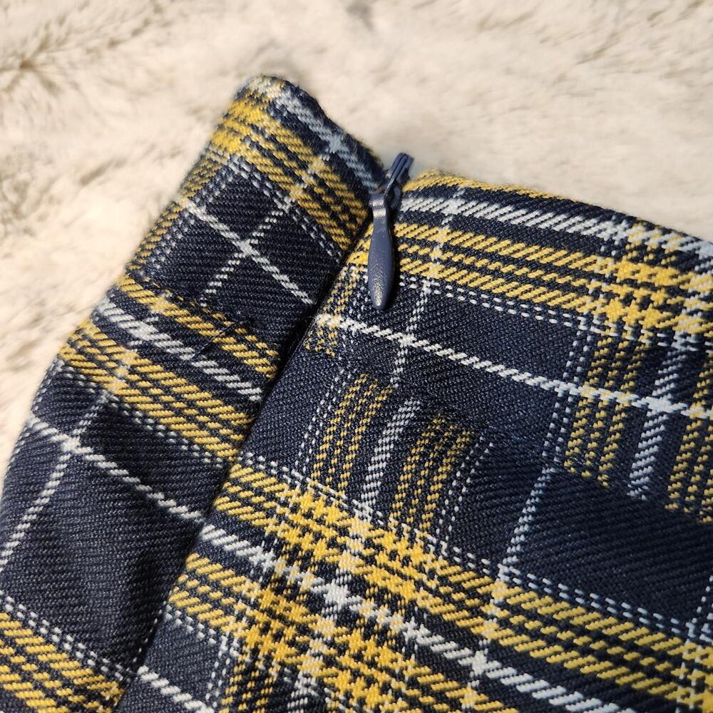 Rue 21 yellow and navy plaid pleated mini skirt size large - Picture 4 of 6